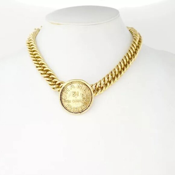 CHANEL 31 RUE CAMBON PARIS Coin Choker Necklace 16" Gold Tone #26244 - Picture 5 of 16